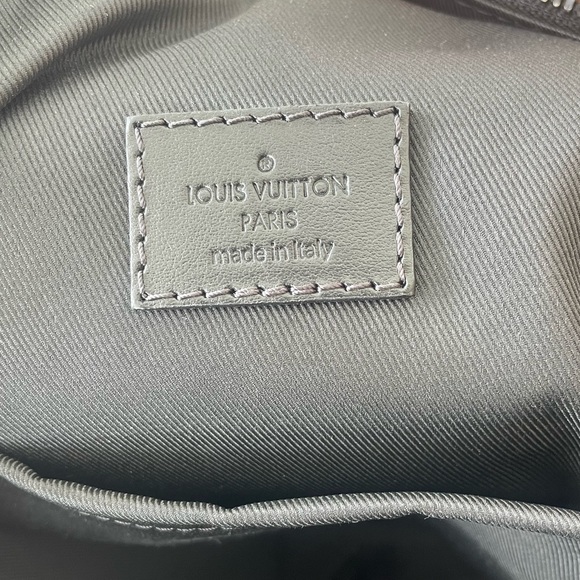LOUIS VUITTON LEATHER BACKPACK - Picture 5 of 6